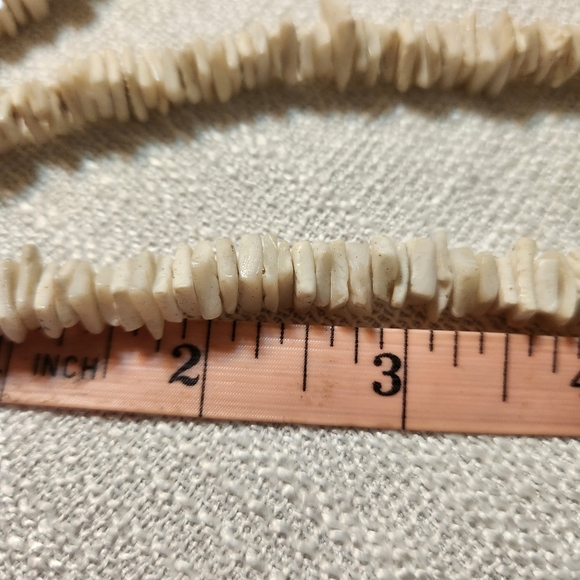 Bead Litub Shell Natural White Medium Chip Entire Lot Loose Chips and Strands - Picture 4 of 6